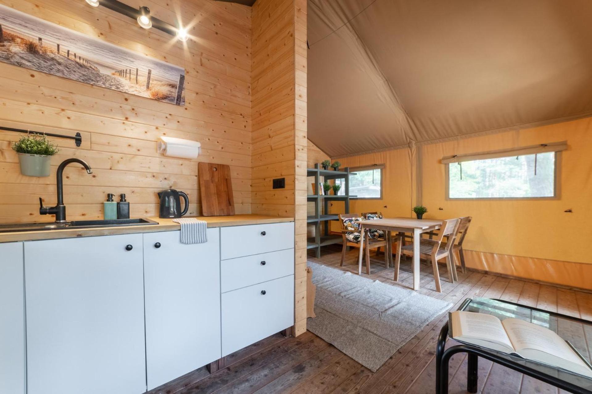 Camp Bursztynowy Las Gdansk Ngoại thất bức ảnh